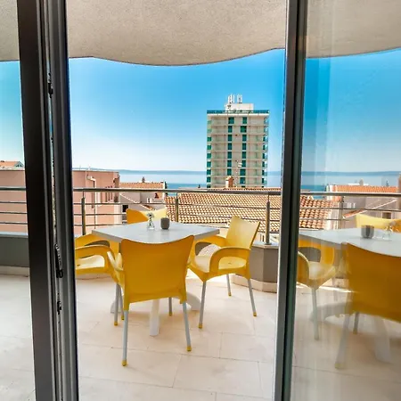 Apartamento And Vuleta, Close To The