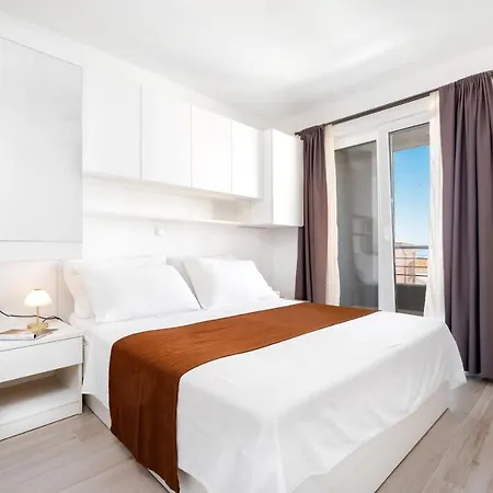 And Vuleta, Close To The Apartamento *