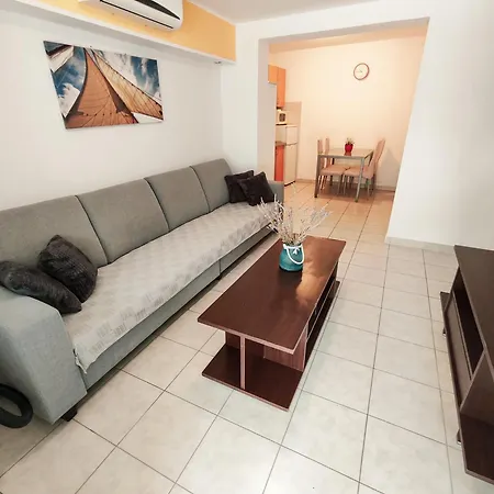 Apartamento And Vuleta, Close To The Makarska