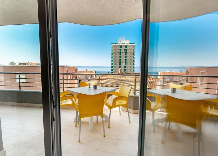 公寓 And Vuleta, Close To The