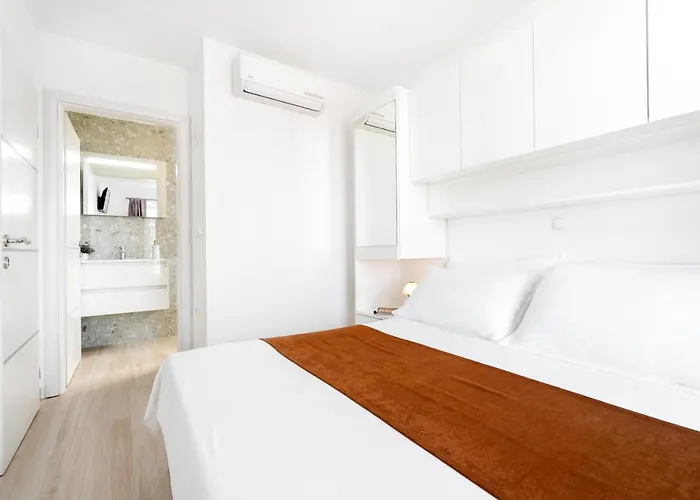 公寓 And Vuleta, Close To The 马卡尔斯卡